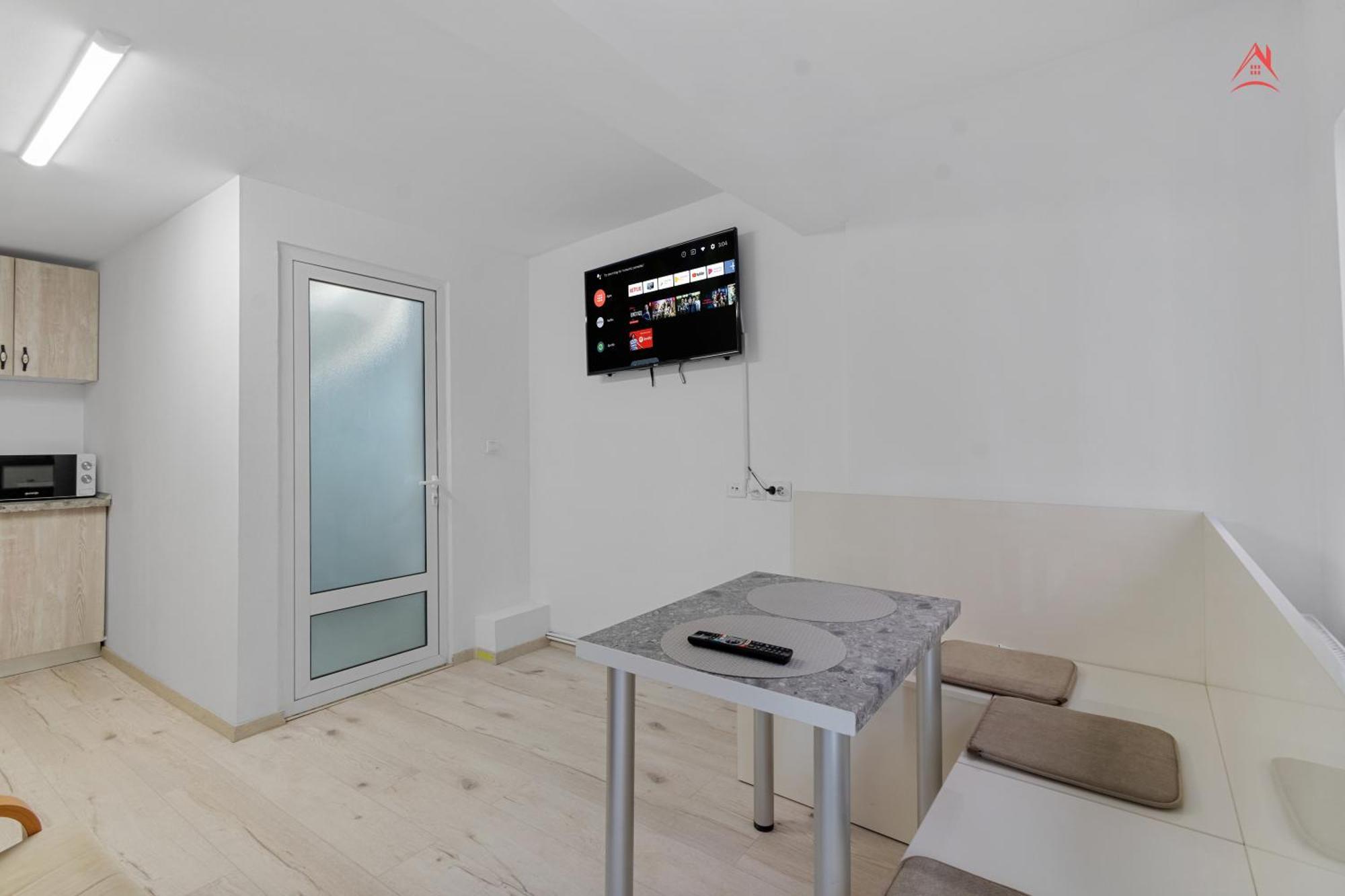 Grozavesti Up Floor Retreat * Bucureşti